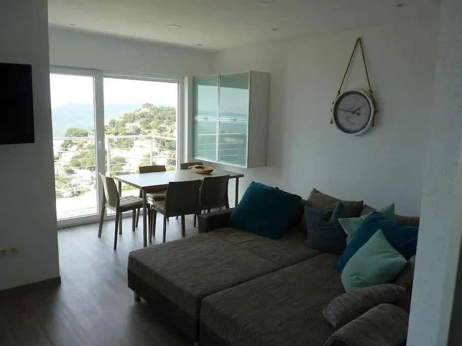 Lloret De Mar, Casa Arjane يوريت دي مار